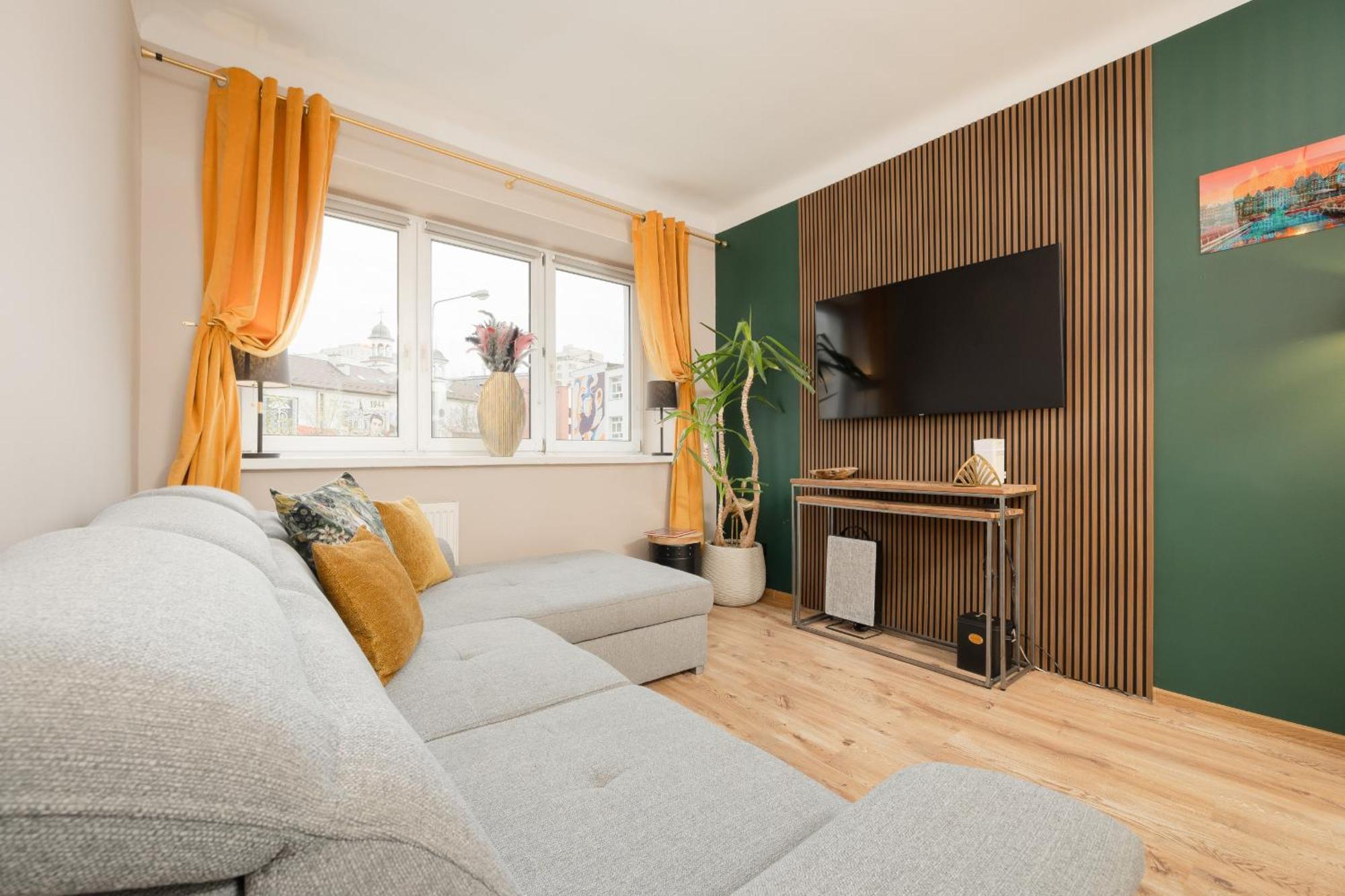 Family Unique For 4 People In Wola By Renters Apartment