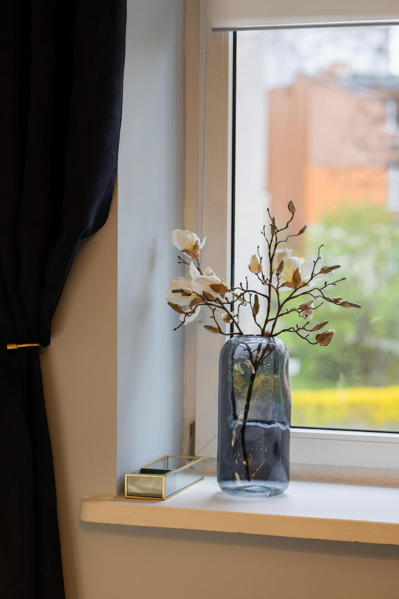 Family Unique For 4 People In Wola By Renters Apartment *